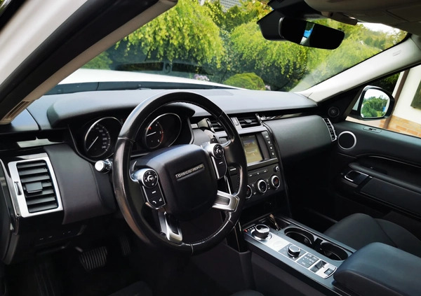 Land Rover Discovery cena 94900 przebieg: 179000, rok produkcji 2018 z Kobyłka małe 352